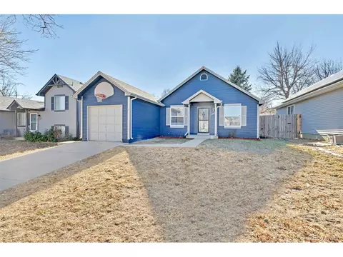 17562 E Whitaker Dr, Aurora, CO 80015