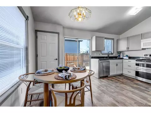 17562 E Whitaker Dr, Aurora, CO 80015 photo 9