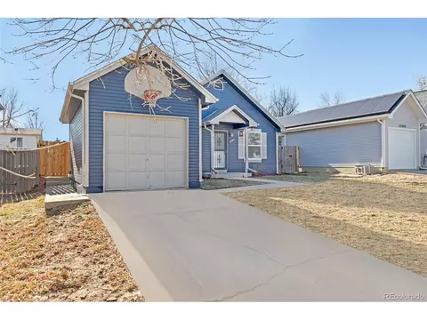 17562 E Whitaker Dr, Aurora, CO 80015 photo 4