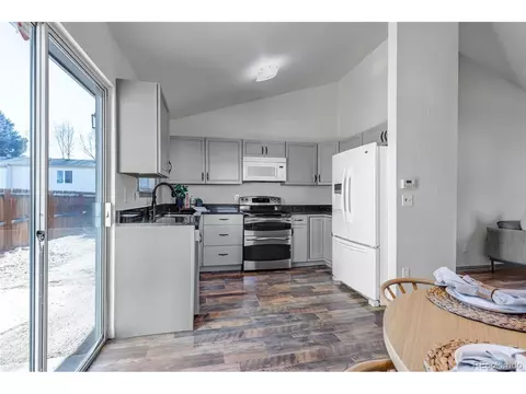 17562 E Whitaker Dr, Aurora, CO 80015 photo 11
