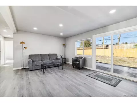 381 Cortez St, Denver, CO 80221 photo 9