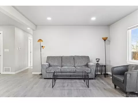 381 Cortez St, Denver, CO 80221 photo 11