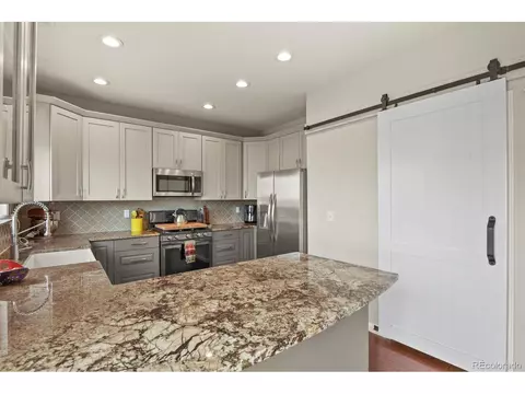 Kitchen - 11388 Ebony St, Firestone, CO 80504 photo 3 of 4