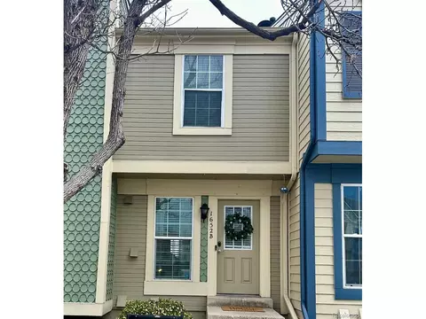 1652 S Idalia Cir #B, Aurora, CO 80017