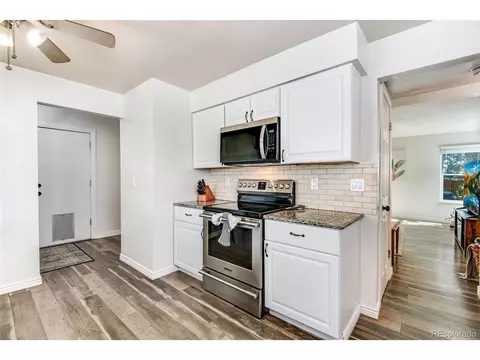 Kitchen - 4352 E 126th Pl, Thornton, CO 80241 photo 2 of 4
