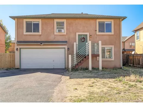 1805 Columbine Village Dr, Woodland Park, CO 80863