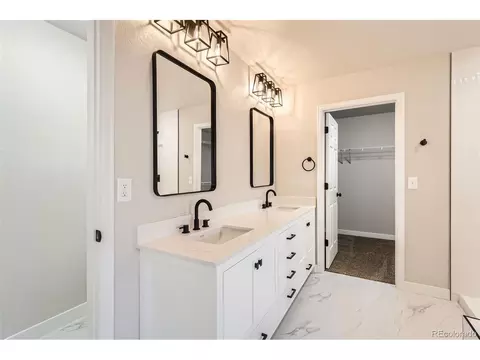 20601 E 40th Ave, Denver, CO 80249 photo 16