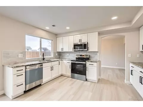 20601 E 40th Ave, Denver, CO 80249 photo 5