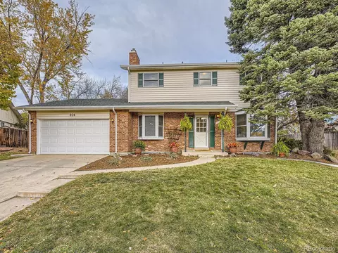 824 S Nelson Way, Lakewood, CO 80226