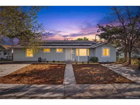 730 Newark St, Aurora, CO 80010