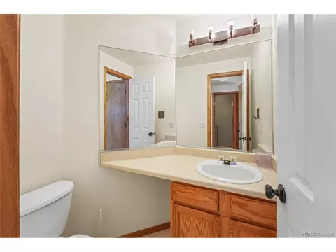 Bath - 22893 E Progress Ave, Aurora, CO 80015 photo 1 of 4