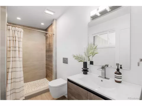 3035 E Maplewood Ave, Centennial, CO 80121 photo 23