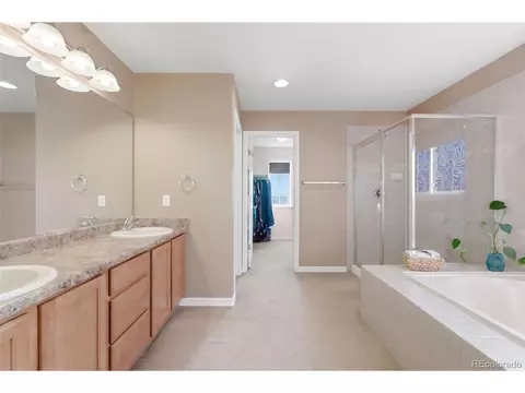 23843 E 2nd Dr, Aurora, CO 80018 photo 13