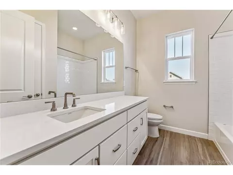 24590 E 36th Ave, Aurora, CO 80019 photo 3