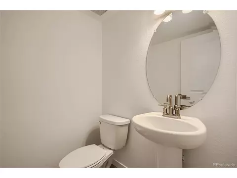 Undisclosed, Aurora, CO 80018 photo 17