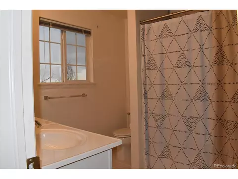 12263 E 2nd Dr, Aurora, CO 80011 photo 4
