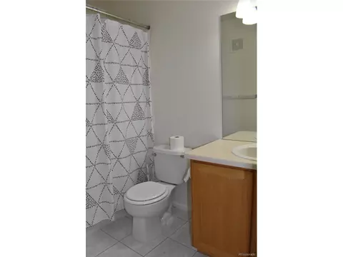 12263 E 2nd Dr, Aurora, CO 80011 photo 7