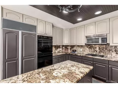 Kitchen - 308 Red Hawk Cir, Silverthorne, CO 80498 photo 2 of 5