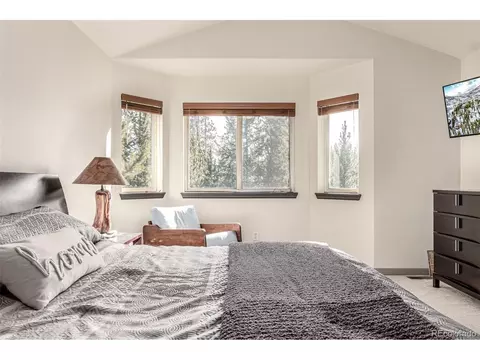 Bedroom - 308 Red Hawk Cir, Silverthorne, CO 80498 photo 2 of 9