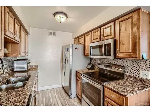 Undisclosed, Denver, CO 80231 photo 9