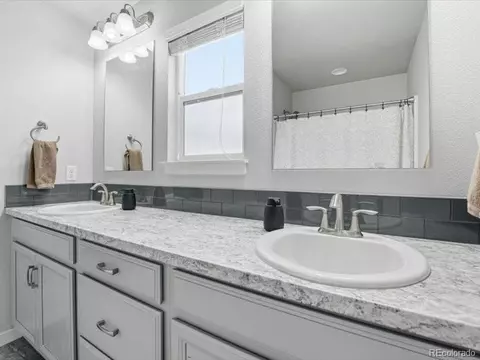Bath - 1106 Osprey Way, Wiggins, CO 80654 photo 3 of 5