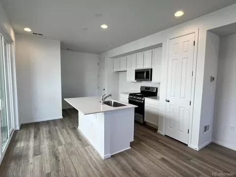 21091 E 67th Ave, Aurora, CO 80019 photo 4