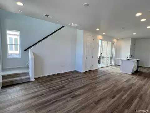 21091 E 67th Ave, Aurora, CO 80019 photo 3