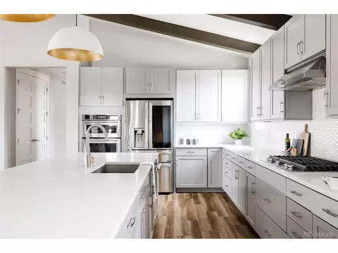 9353 E 61st Pl, Denver, CO 80238 photo 5