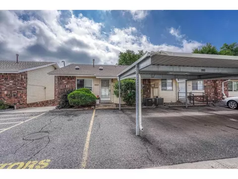 992 S Miller St, Lakewood, CO 80226