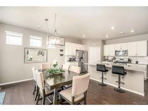 231 S Quantock St, Aurora, CO 80018 photo 2