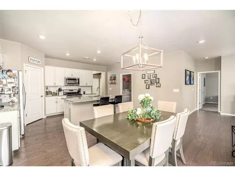 231 S Quantock St, Aurora, CO 80018 photo 3