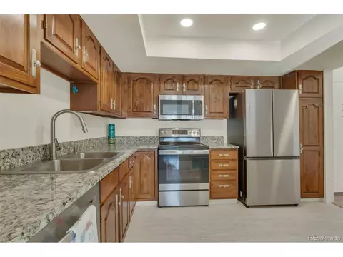 13901 E Marina Dr #113, Aurora, CO 80014
