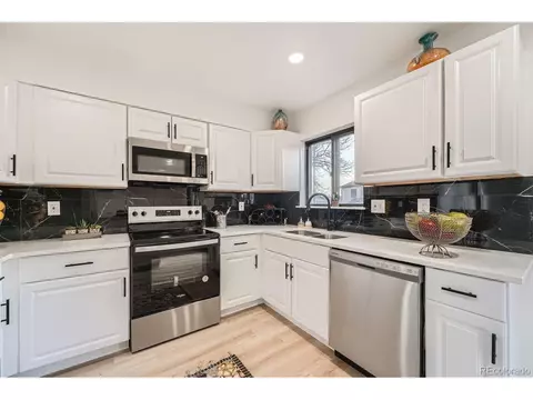 16623 E Kent Dr, Aurora, CO 80013 photo 9