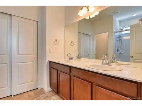 27187 E Maple Ave, Aurora, CO 80018 photo 28