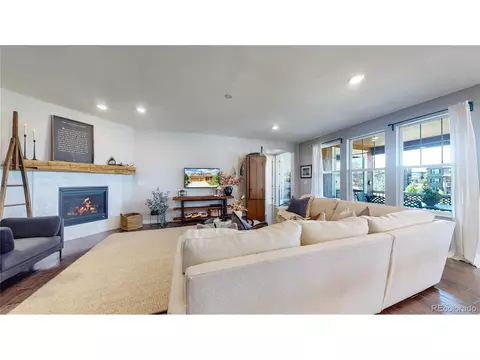 27809 E Links Pl, Aurora, CO 80016 photo 4