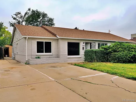 849 Scranton St, Aurora, CO 80011