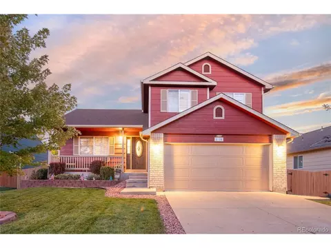 2136 Santa Fe Dr, Longmont, CO 80504