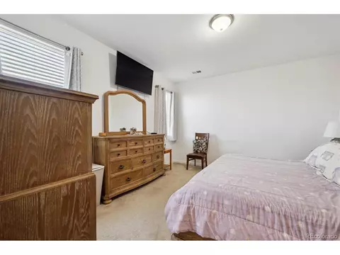 27957 E 9th Dr, Aurora, CO 80018 photo 8