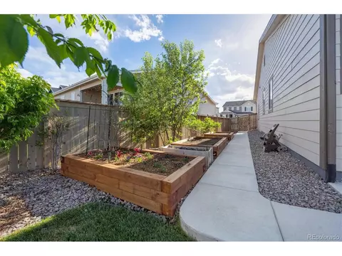 27957 E 9th Dr, Aurora, CO 80018 photo 16