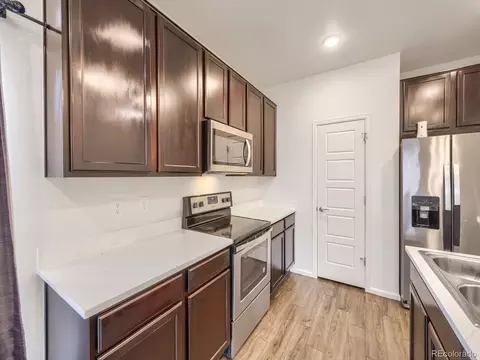 Kitchen - 19990 E 40th Ave #4, Denver, CO 80249 photo 2 of 3
