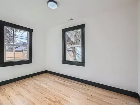 2824 Cherry St, Denver, CO 80207 photo 18