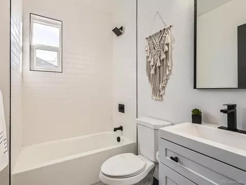 2824 Cherry St, Denver, CO 80207 photo 19