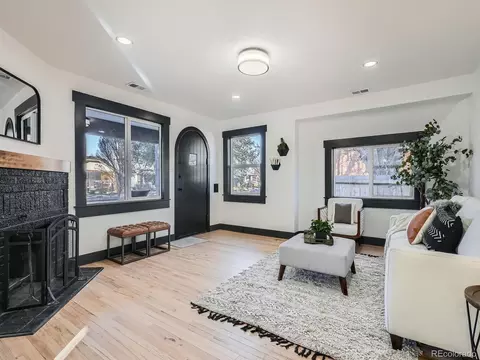 2824 Cherry St, Denver, CO 80207 photo 4