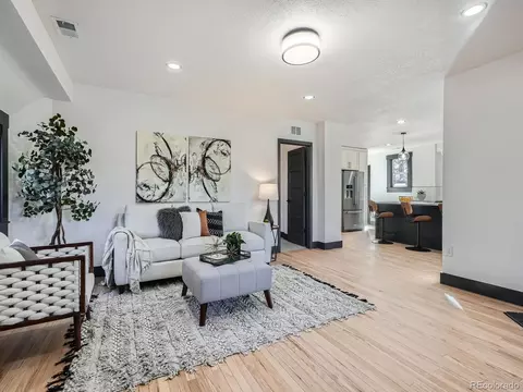 2824 Cherry St, Denver, CO 80207 photo 5