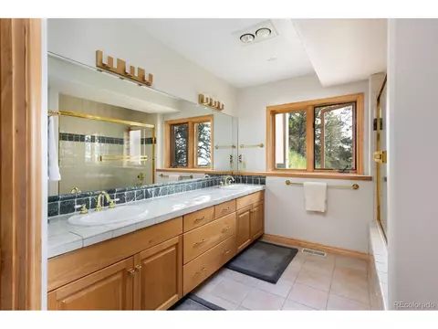 Bath - 1426 Rembrandt Rd, Boulder, CO 80302 photo 6 of 7