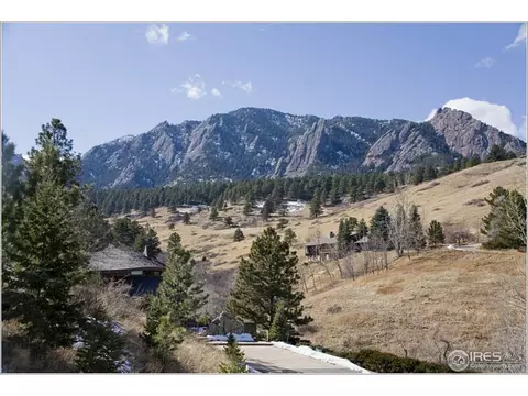 1440 Sierra Dr, Boulder, CO 80302 photo 3