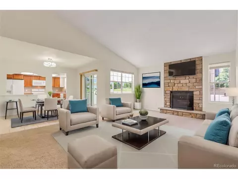 14239 E Marina Dr #B, Aurora, CO 80014