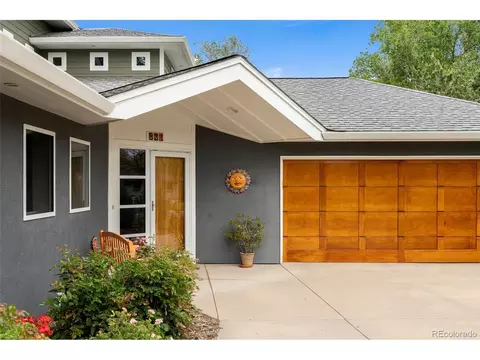 831 Crescent Dr, Boulder, CO 80303 photo 2
