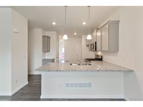 21925 E 9th Pl, Aurora, CO 80018 photo 6