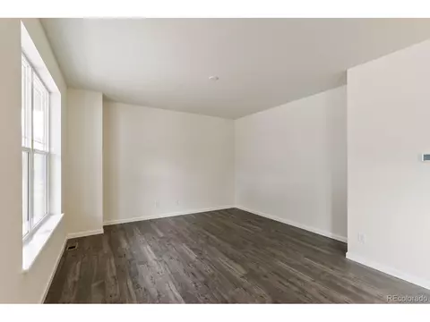 21925 E 9th Pl, Aurora, CO 80018 photo 8